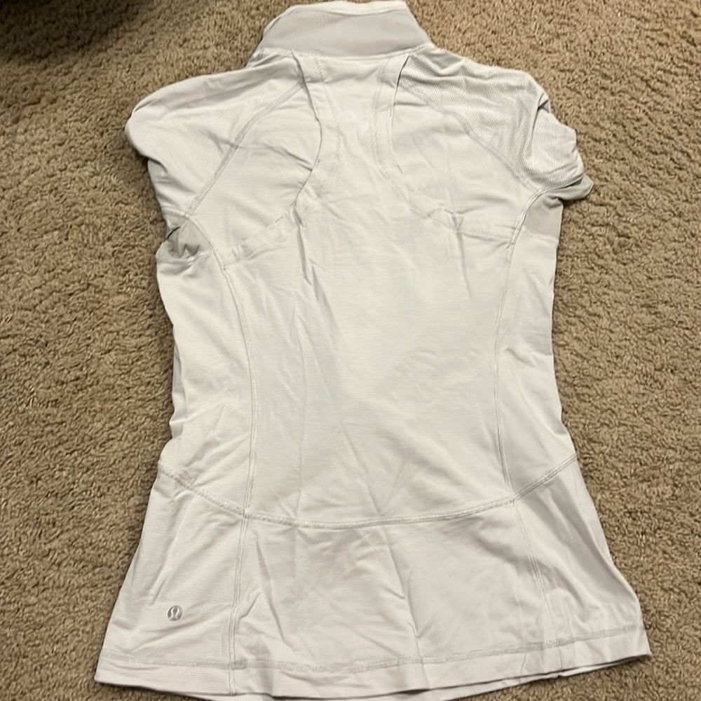 Lululemon half zip - Picture 3 of 4